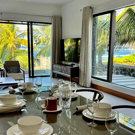 Luxury Apartment On The Beach Belle Mare Exterior foto