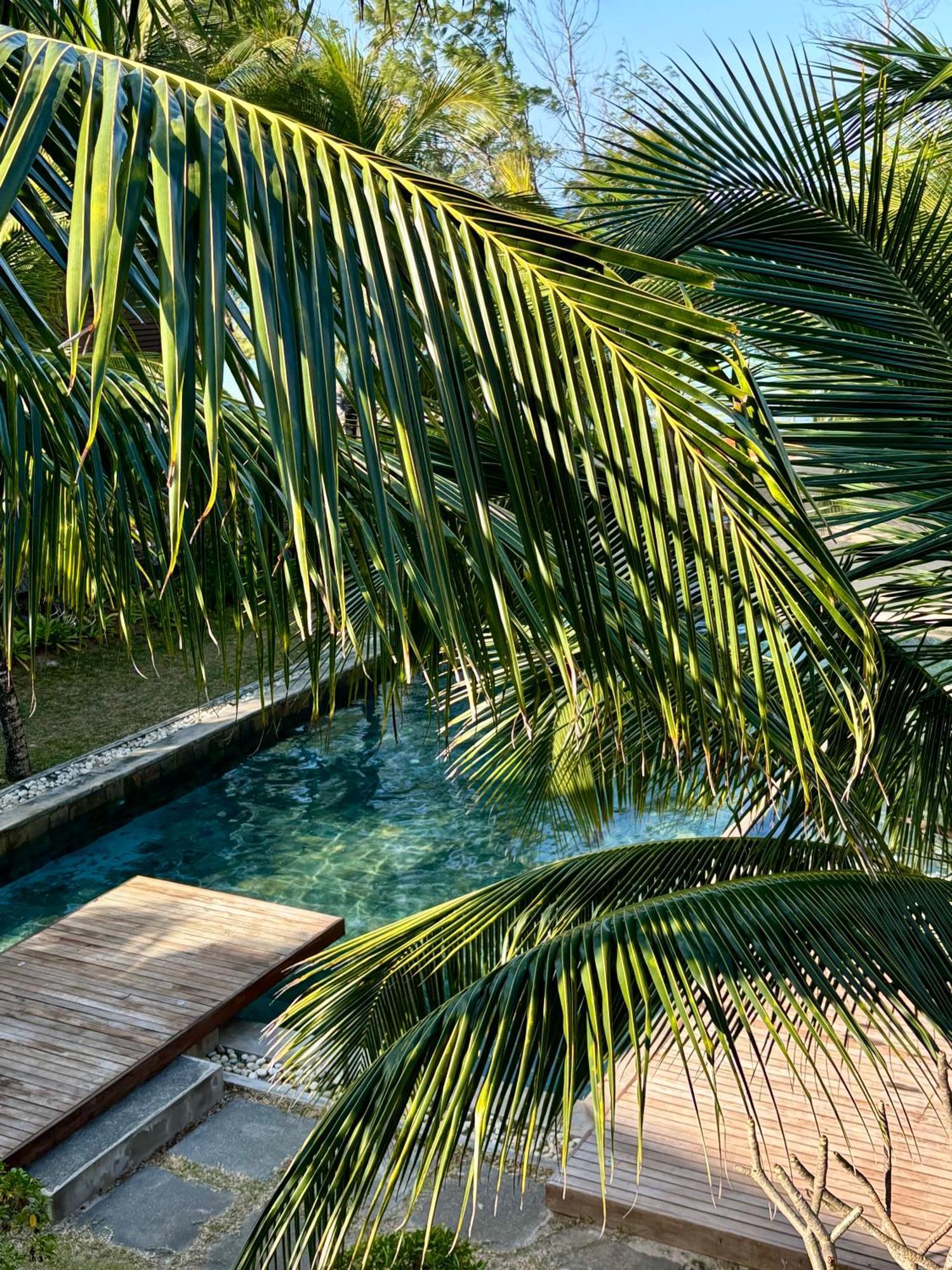 Luxury Apartment On The Beach Belle Mare Exterior foto