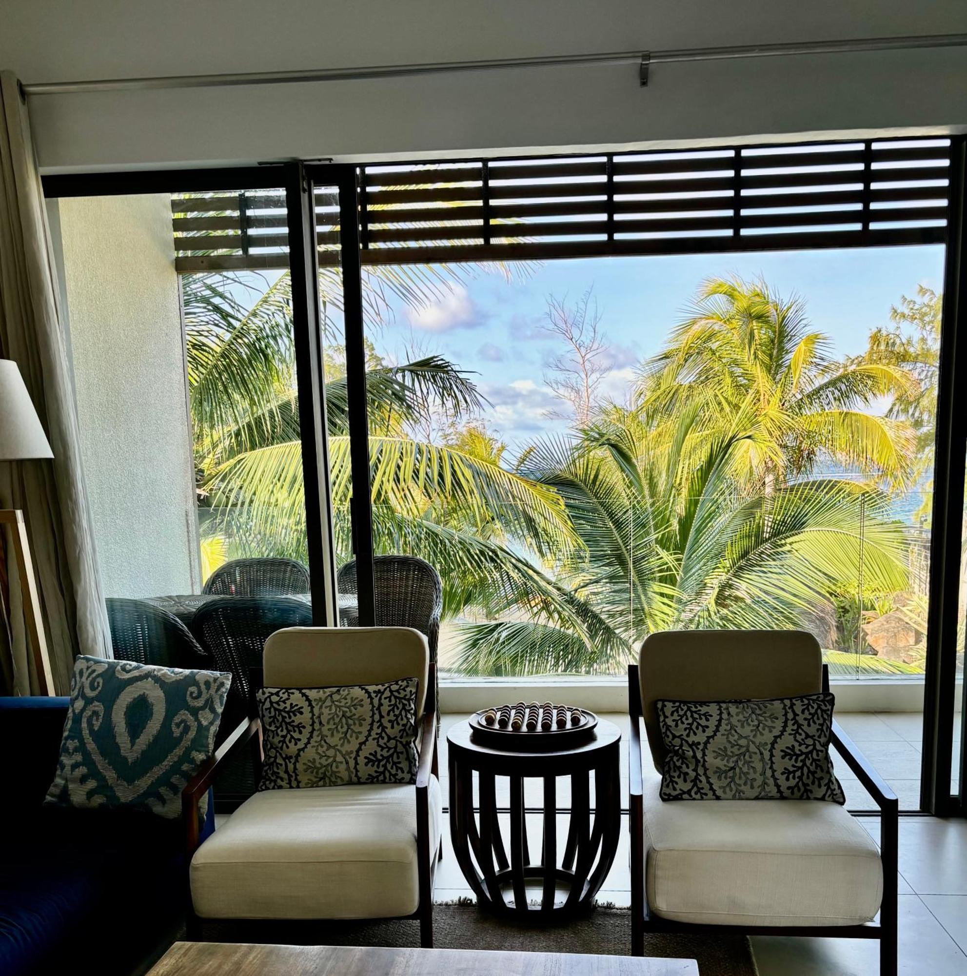 Luxury Apartment On The Beach Belle Mare Exterior foto